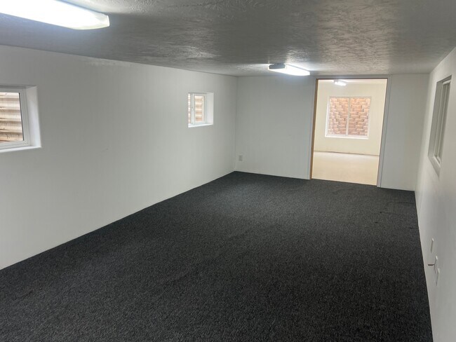 Building Photo - 2143 S 725 W