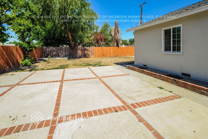 Building Photo - 6944 Lurline Ave