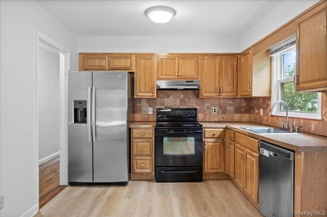 Building Photo - 284 Park Ave