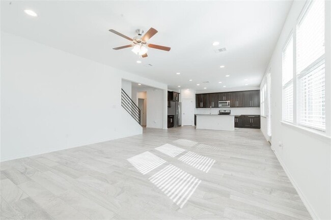 Building Photo - 1333 Terrace View Dr