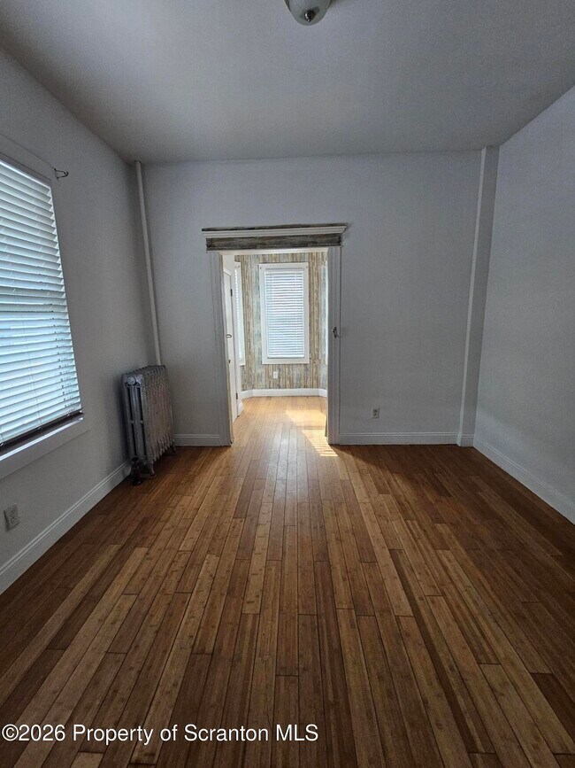 Building Photo - 509 Luzerne St