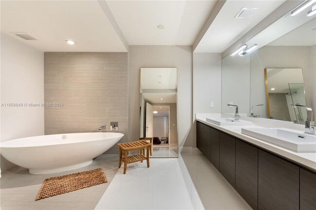 Master Bathroom - 330 Sunny Isles Blvd