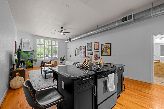 Building Photo - Amazing 1 Bedroom in the Heart of Lowry