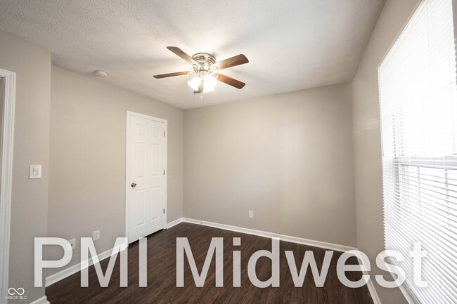 Building Photo - 1365 Mulberry St.