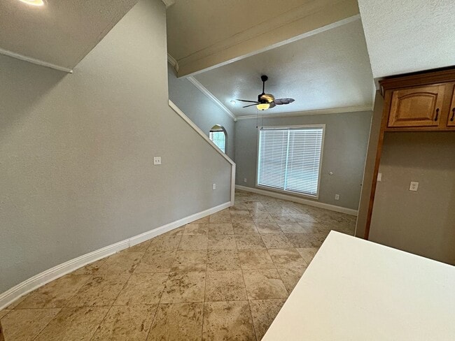 Building Photo - 2312 Lisa Ln