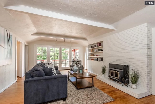 Building Photo - Beautiful 4 Bed 2 Bath Home On Over 1/2 An Acre | Redwood Estates