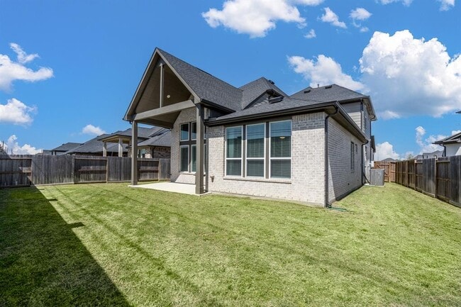 Building Photo - 25803 Rippey Gln Dr