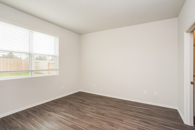 Building Photo - 3052 Wild Indigo Trl