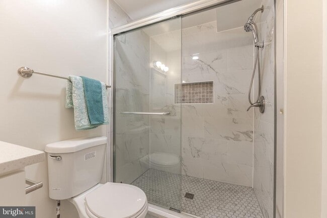 Building Photo - 619 Coral Reef Dr
