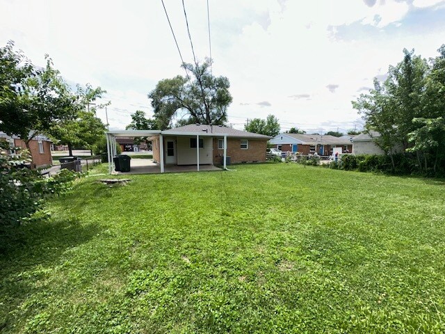 Building Photo - 4016 E Livingston Ave