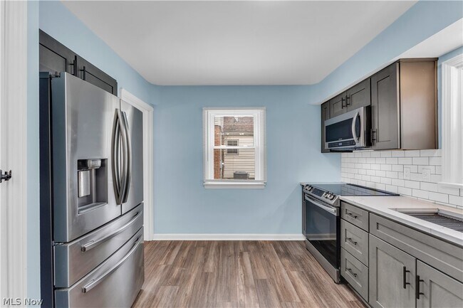 Building Photo - 4186 Lambert Rd