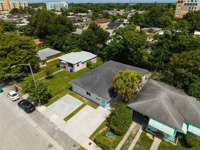 Building Photo - 1451 NW 51st Terrace