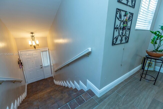 Building Photo - 2018 SE 27th Dr