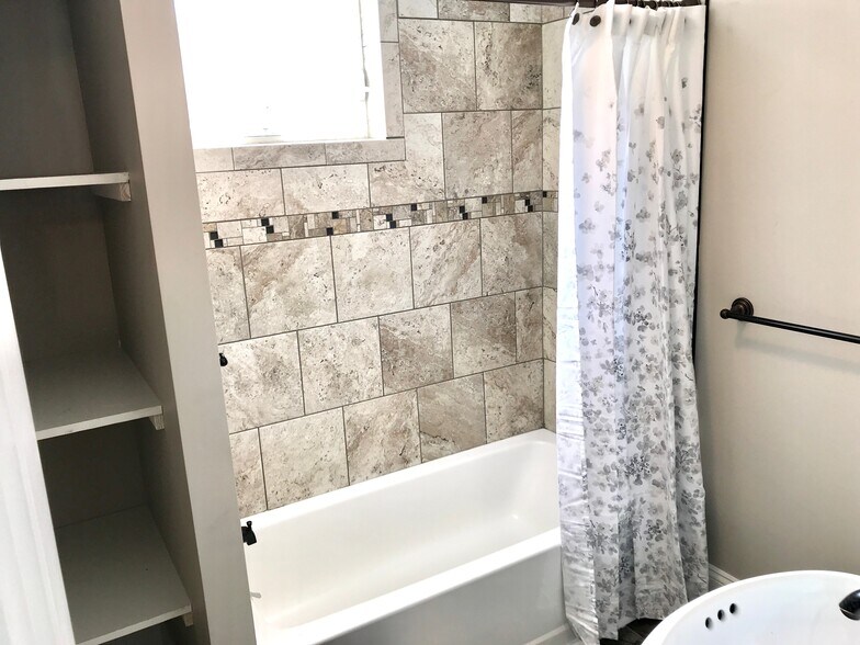 Building Photo - 61 West St