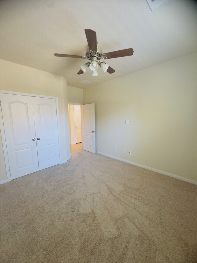 Building Photo - 26327 Cedar Pine Dr