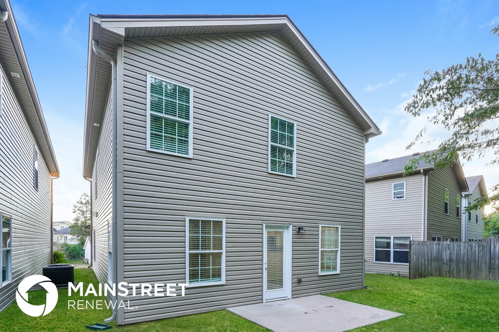 Building Photo - 2562 Willow Branch Dr