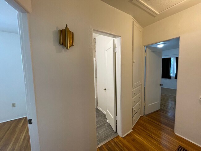 Building Photo - Shadle Area