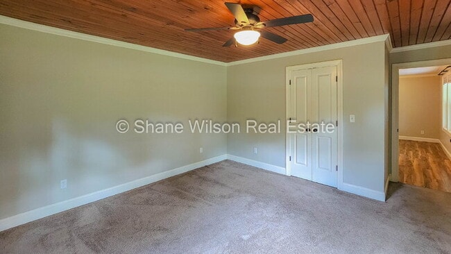 Building Photo - 108 Roberts Dr