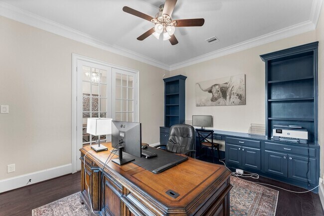 Building Photo - 5006 Newport Ct