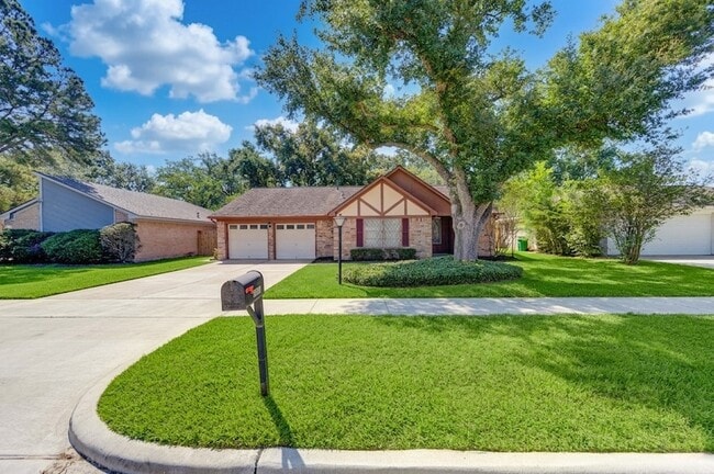 Building Photo - 22323 Indian Ridge Dr