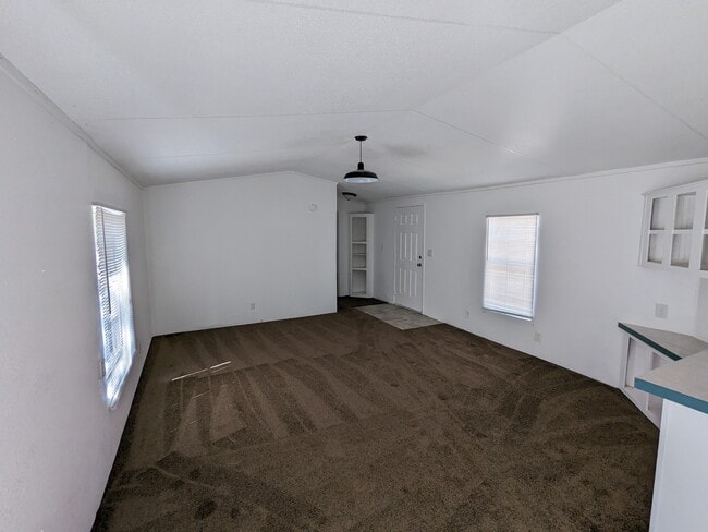 Building Photo - 103 Cardinal Ln