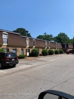 Primary Photo - 100 Regency Dr