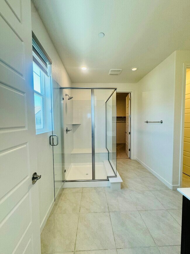 Building Photo - 5421 Knights Valley Ln