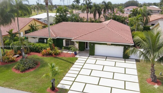 Building Photo - 15820 Sedgewyck Cir N