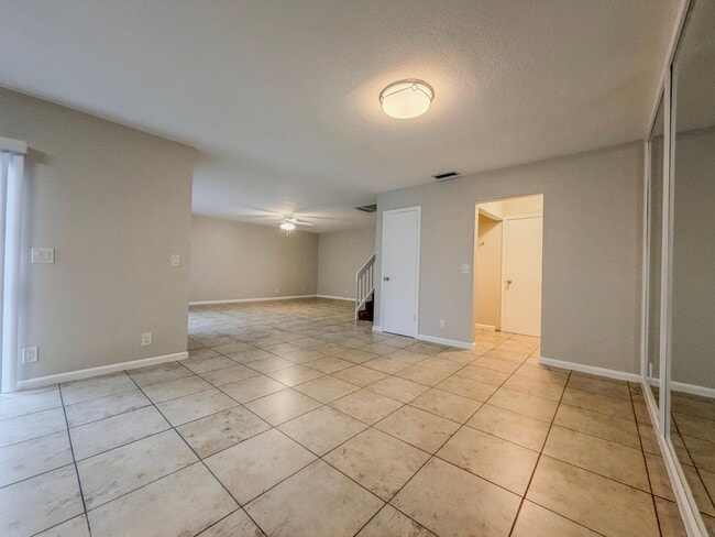 Building Photo - 1913 N Congress Ave