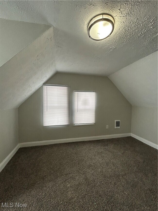 Building Photo - 10726 Garfield Ave