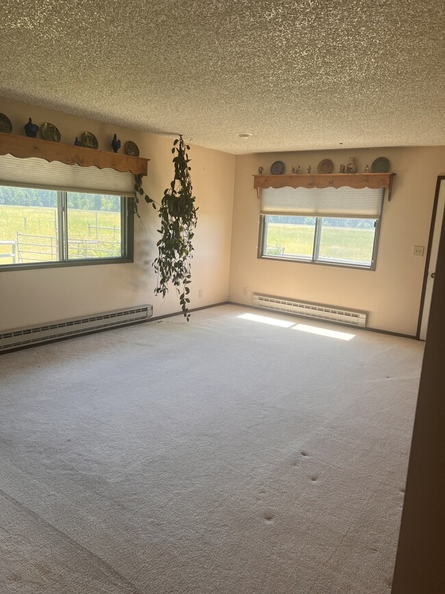 Building Photo - 32791 Bugle Ln