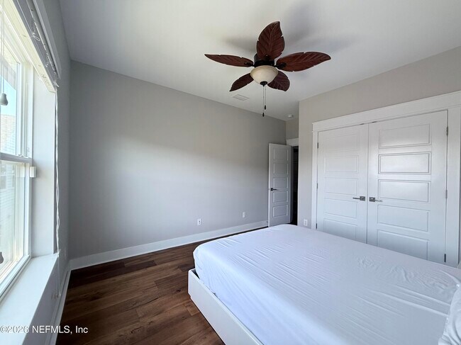 Building Photo - 161 Paradise Valley Dr