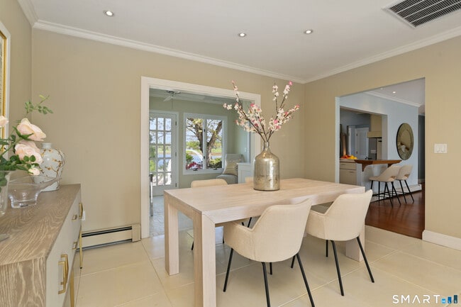 Building Photo - 34 Shorehaven Rd