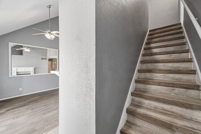 Building Photo - 14550 Fonmeadow Dr