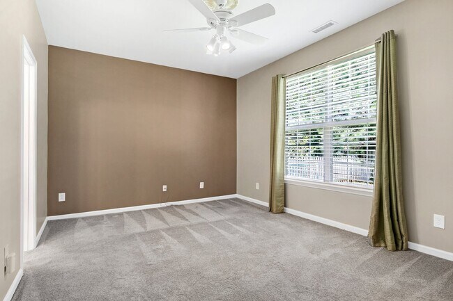 Building Photo - 412 Cline Falls Dr