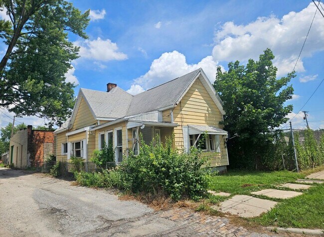 Building Photo - Owner Finance – NO Credit Check! 3 Bed Home – Move In Fast!