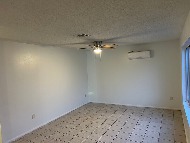 Building Photo - 2054 N 53rd Ave