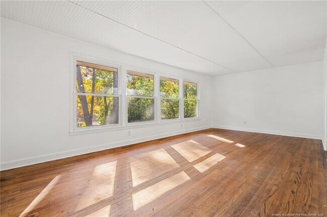 Building Photo - 1805 Catawba St