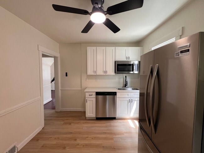 Building Photo - Pittsburgh - 4 Bedroom 2 Bathroom - Recent...