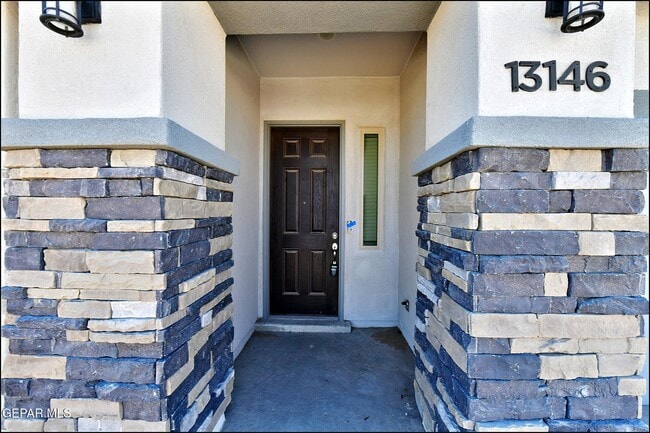 Building Photo - 13146 Cleethorpes St