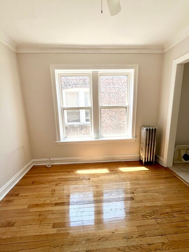 Building Photo - 2140 N Kildare Ave