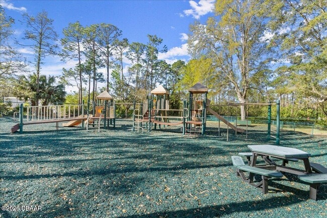 Building Photo - 16 Forest View Way