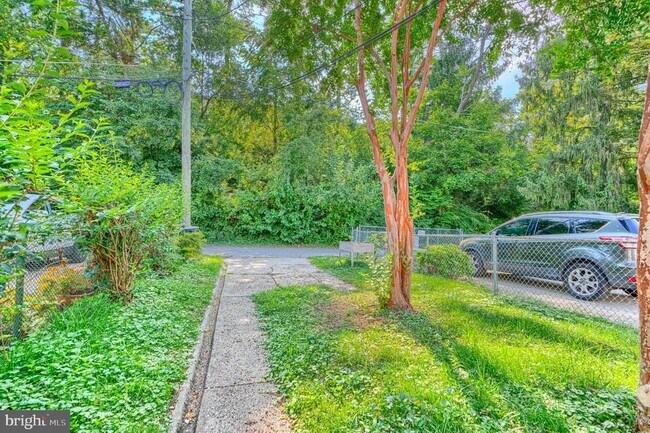 Building Photo - 3 Wilfred Ct