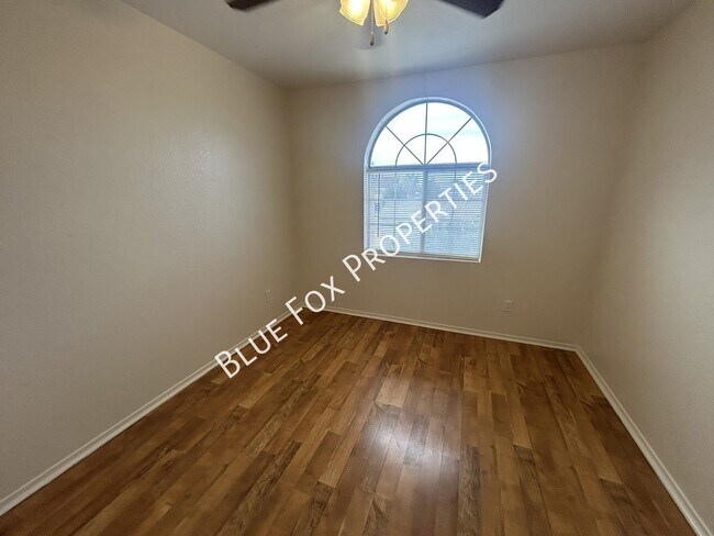 Building Photo - 5257 W Bobwhite Way