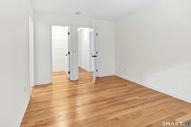 Building Photo - 259 Mayfield Dr