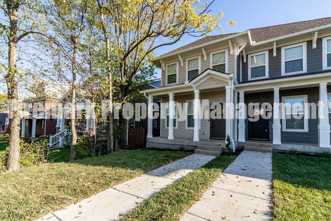 Building Photo - MOVE IN SPECIAL: $1,000 OFF FIRST MONTHS R...