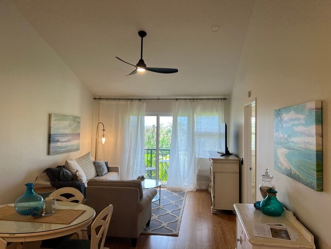 Building Photo - Napili - 2 bedroom/2 bath fully furnished, 2nd floor