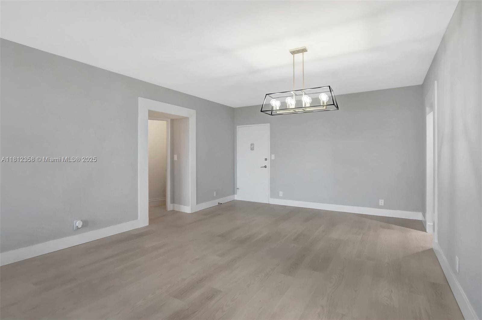 Building Photo - 2851 S Ocean Blvd