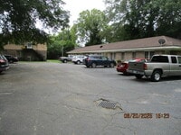 Building Photo - 340 W Hampton Ave