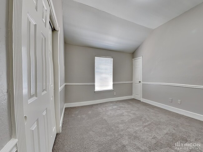 Building Photo - 22822 Brafferton Ln